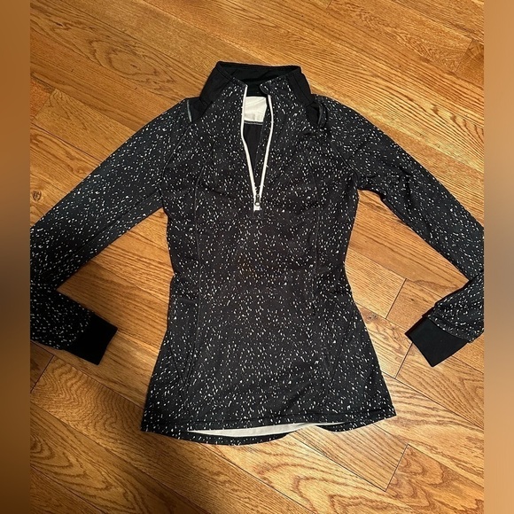 lululemon athletica Sweaters - Lululemon pullover